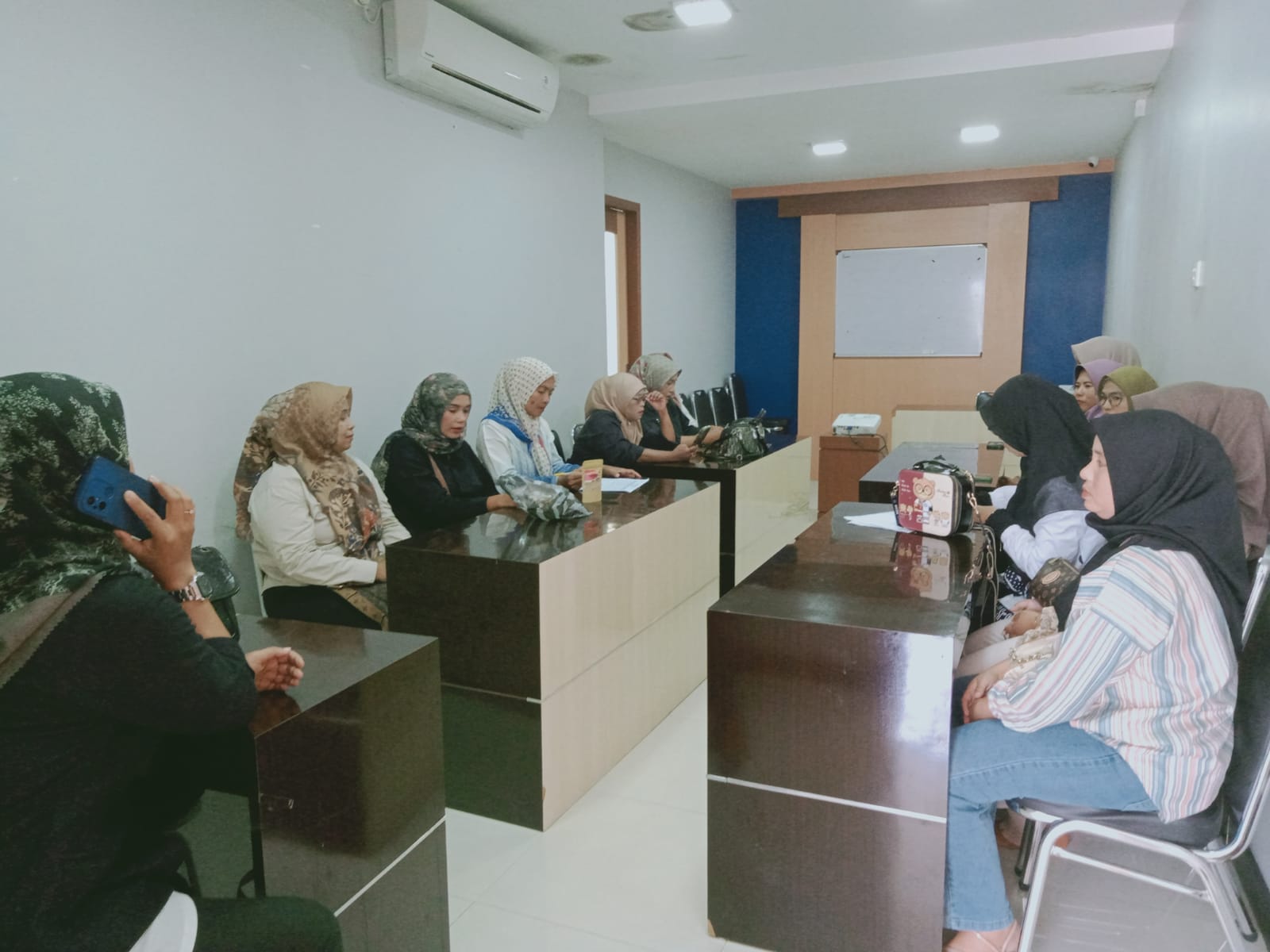 Sebanyak 20 Orang Srikandi GRIB JAYA Agam Mengikuti Pelatihan UMKM