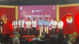 Paslon Ramlan – Ibnu tenang dan menguasai data,debat pertama KPU Pilkada Bukittinggi 2024 sukses
