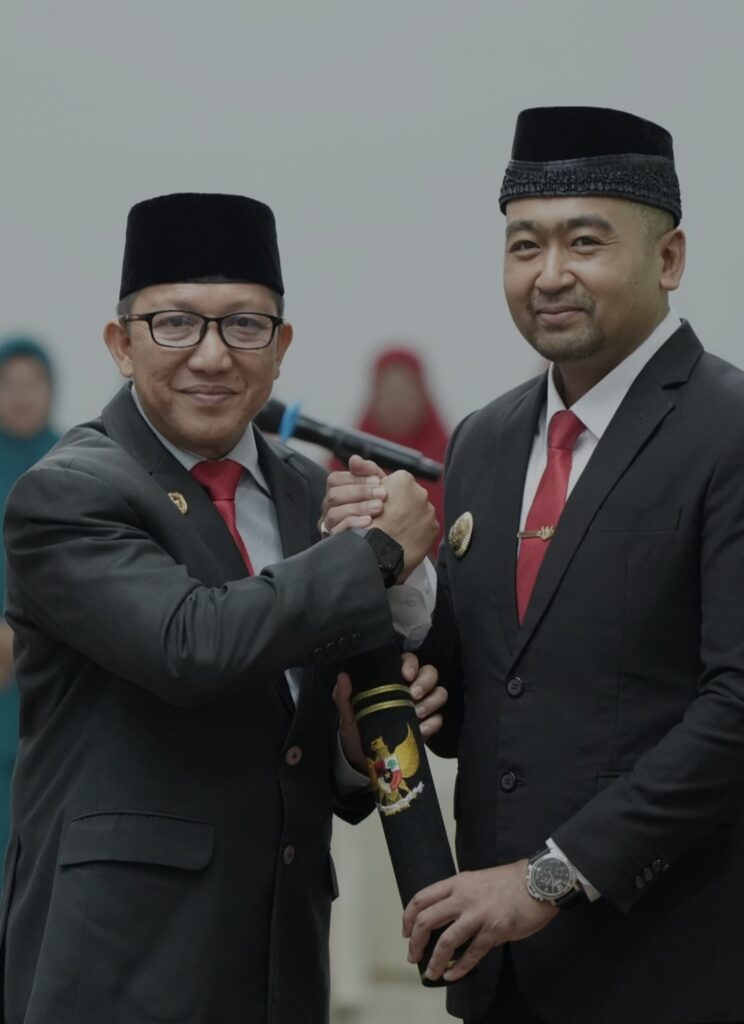 Yozarwardi usama diangkat sebagai Pj Sekda Provinsi Sumatera Barat