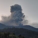 Hewan turun dari Gunung Marapi buat warga cemas