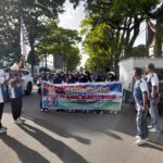 Wakil Walikota Bukittinggi Buya Marfendi ,Buka Acara Jalan Santai Angkatan 90 Yang Berawal Dari Lapang Kantin