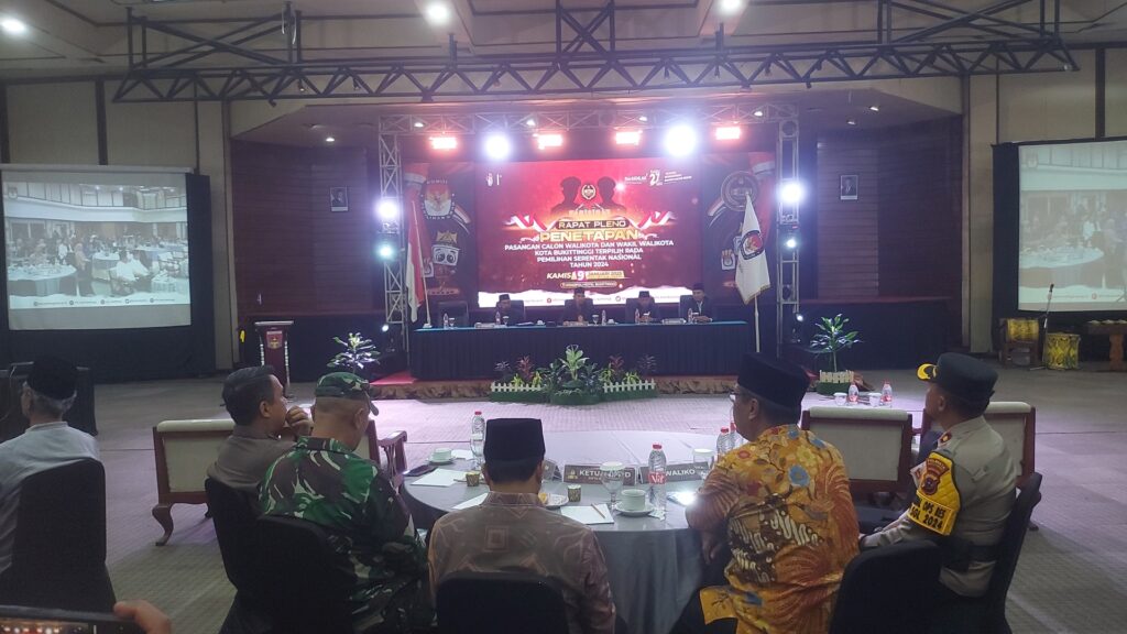 KPU Bukittinggi resmi tetapkan H.Ramlan Nurmatias dan Ibnu Asis S.TP sebagai pasangan Walikota dan Wakil Walikota Bukittinggi 2025-2030 