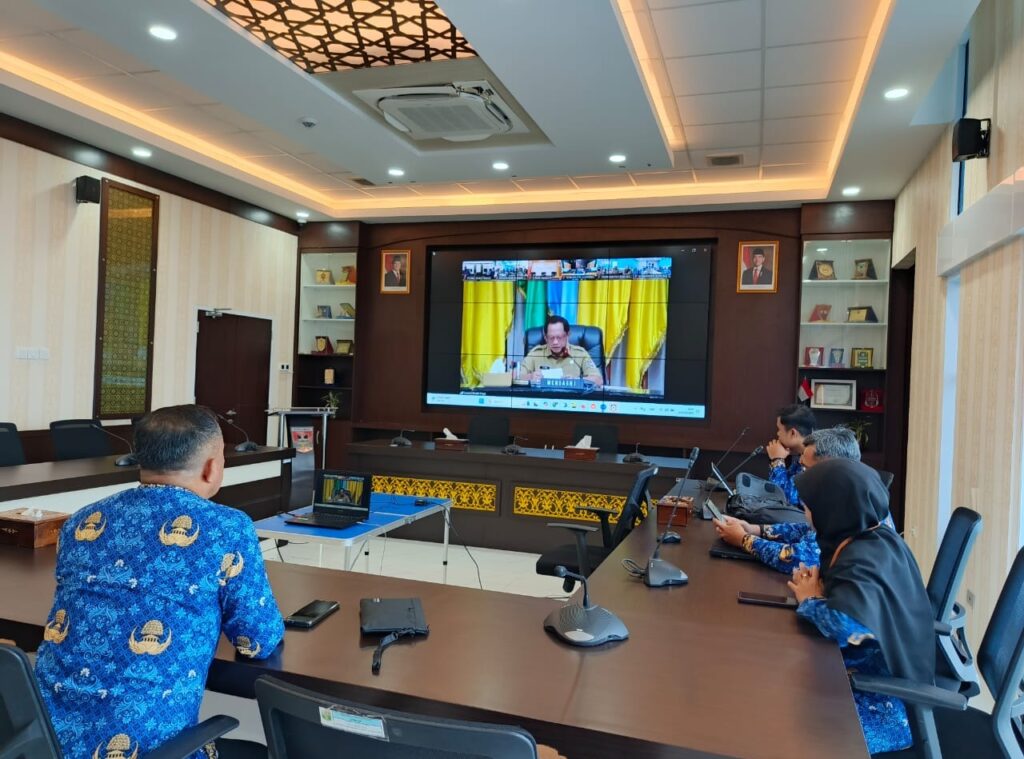 MoU Lintas Kementerian,Kepala Kantor Pertanahan Kota Bukittinggi ikuti penandatanganan secara Daring