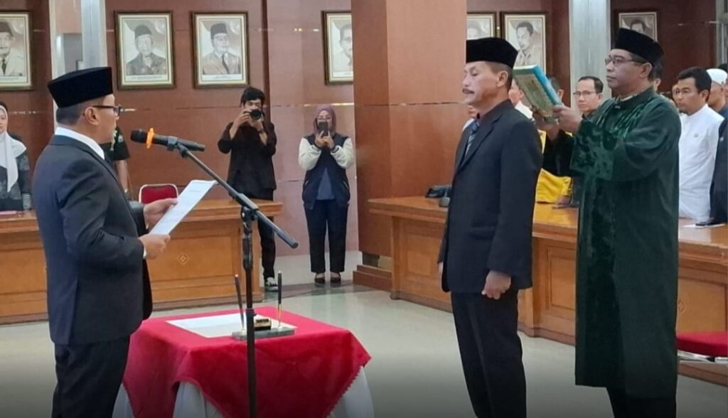 Wako Ramlan lantik mantan Kadis Pasar Muhammad Idris sebagai Kabag ProkopimWako Ramlan lantik mantan Kadis Pasar Muhammad Idris sebagai Kabag Prokopim