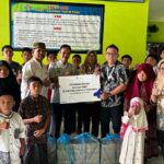 FIF GROUP Peduli, Ramadhan Berkah dengan berbagi Takjil