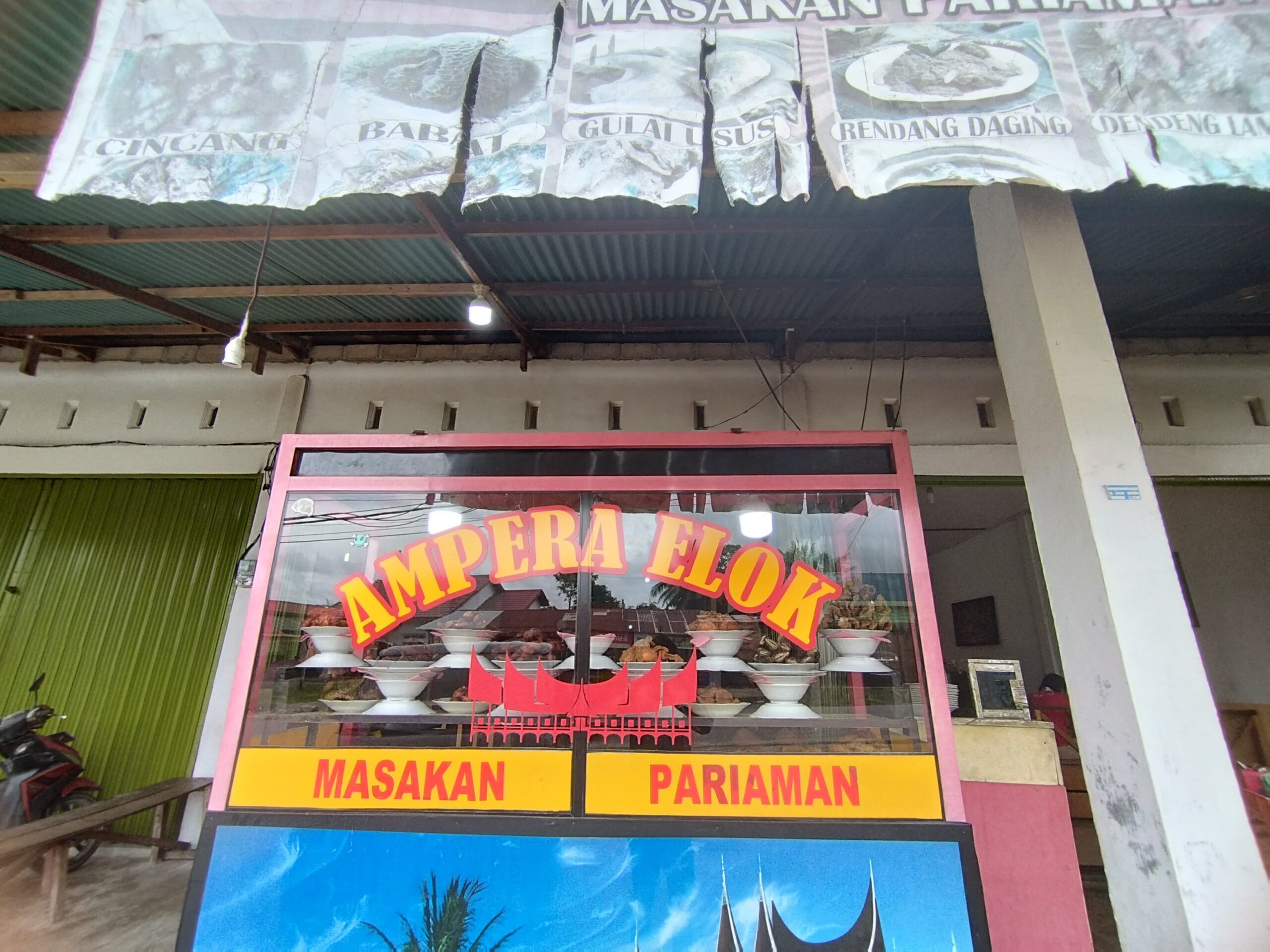 Viral! Warung Nasi Khas Pariaman Jadi Menu Favorit di Riau