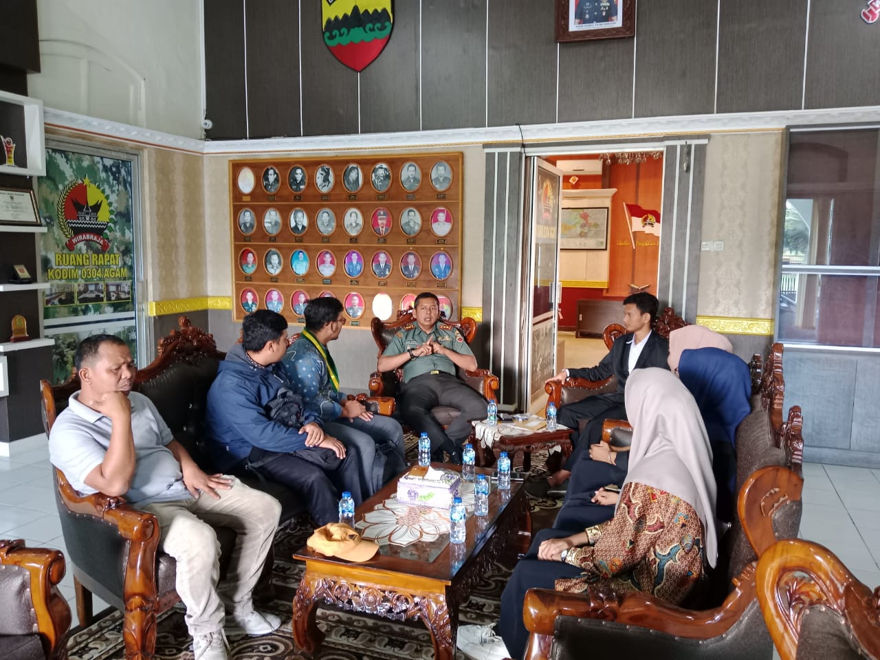 Dandim 0304/Agam Dialog Terbuka Penuh Hangat Dengan Serikat Mahasiswa Muslim Indonesia (SEMMI) Bukittinggi