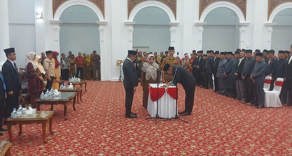 Rismal Hadi S.STP,M.Si Resmi Menjadi Sekdako Bukittinggi, Ramlan Nurmatias Titip Amanah Mendalam