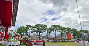 Pengibaran Bendera Pusaka Merah Putih di Bukittinggi Dalam Rangka HUT ke 80 RI