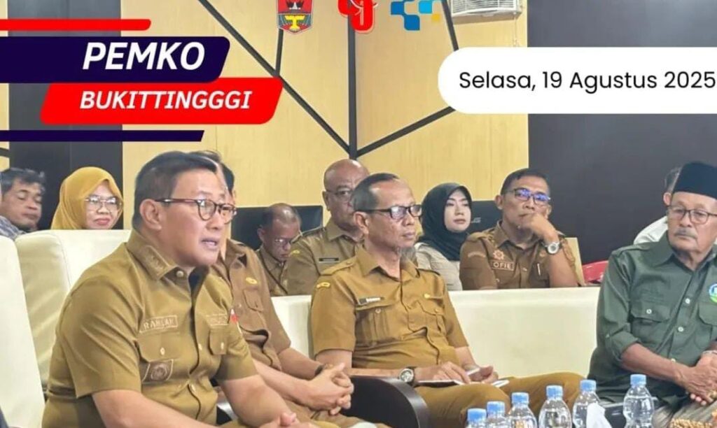 Wako Ramlan Paparkan Kondisi Kota Bukittinggi Dalam Verifikasi Lanjutan Kabupaten/Kota Sehat (KKS) Tahun 2025 Menuju Swasti Saba Wistara