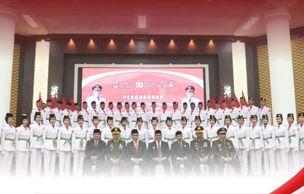 Walikota Resmi Kukuhkan 54 Paskibraka Kota Bukittinggi 2025