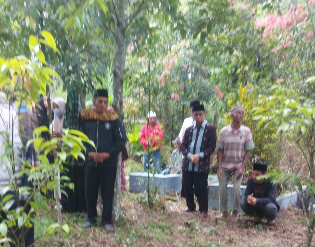 Wafat di Usia 86 Tahun Ibunda Ustadz H.Masdiwar S.Pdi Bepulang : Masyarakat,Dunia Pendididikan dan Jajaran Pemko Bukittinggi Berduka