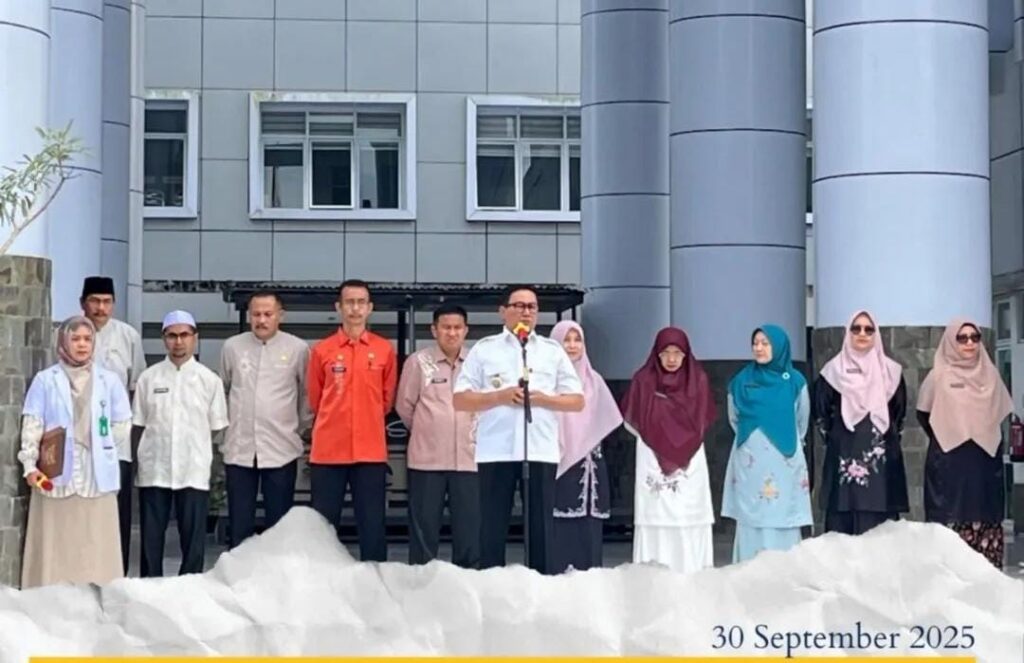 Pimpin Apel di RSUD Bukittinggi, Wako Ramlan Minta Layanan Terus Dimaksimalkan
