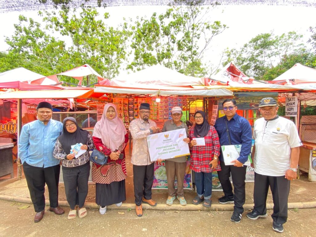 BAZNAS Bukittinggi Salurkan Program “Bukittinggi Makmur” untuk Penguatan Ekonomi Umat