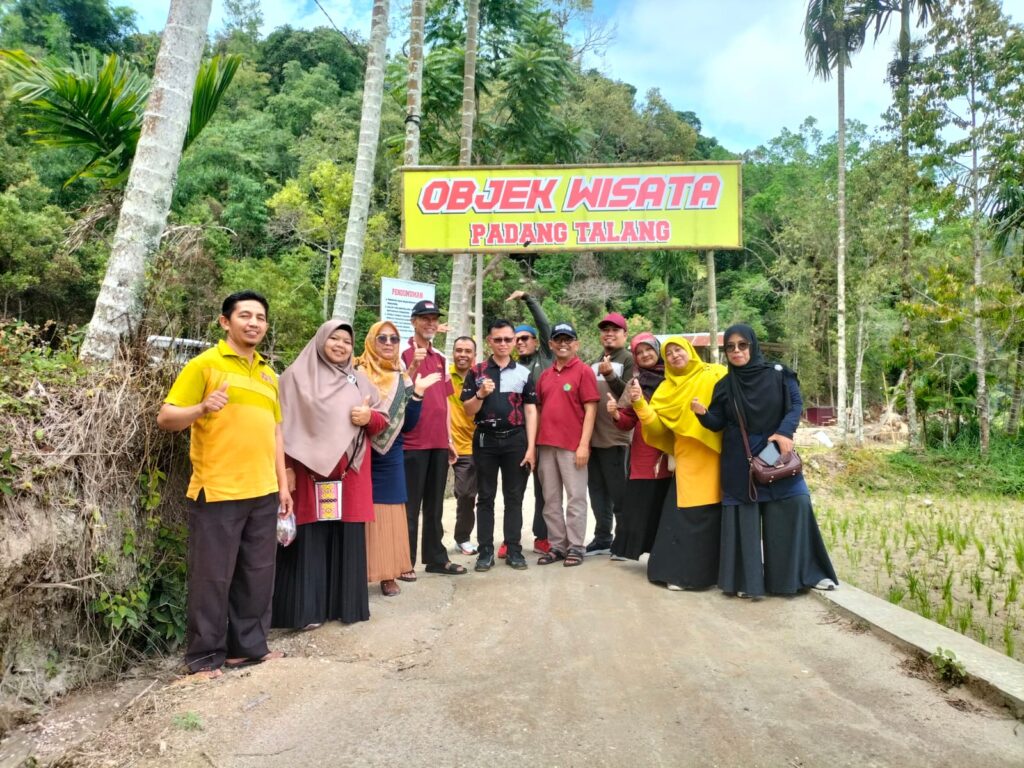 Dibalut Suasana Alam dan Keakraban, KUA Guguk Panjang Lepas Penghulu Senior H. Gazali