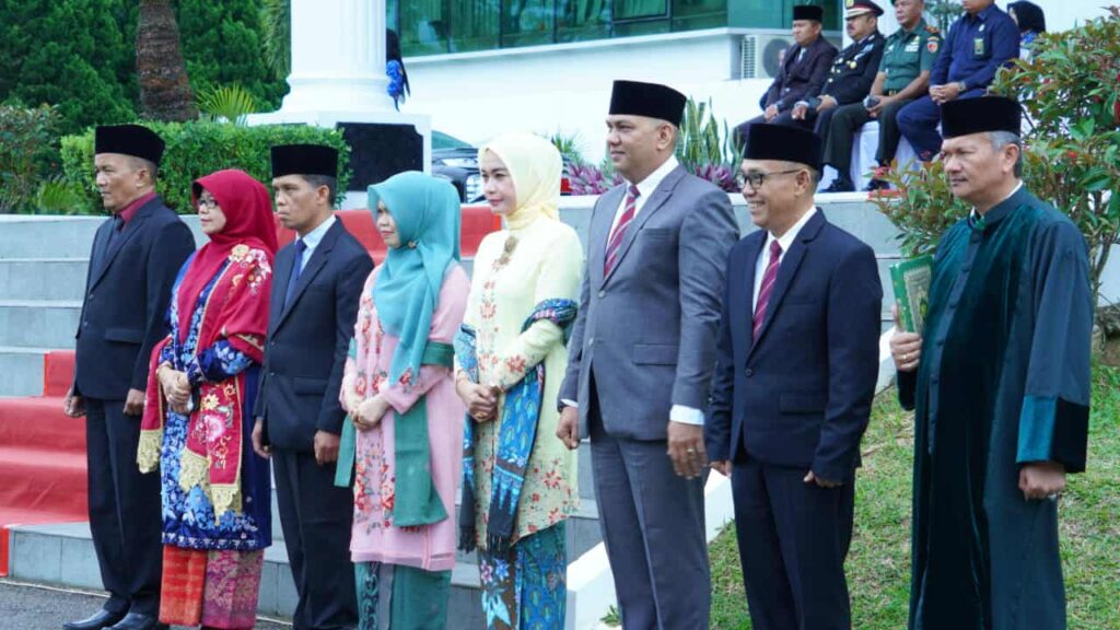 Walikota Ramlan Lantik dan Mutasi Pejabat Eselon II, Tujuh Nama Isi Pos Strategis di Lingkungan Pemko Bukittinggi