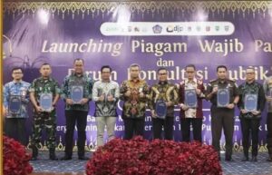Tiga Penghargaan Sekaligus, Bukittinggi Bersinar di Launching Piagam Wajib Pajak 2025