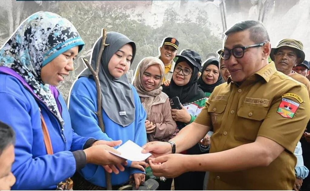 Respon Cepat, BantuanPemko Bukittinggi Tiba di Lokasi Bencana Sungai Landia
