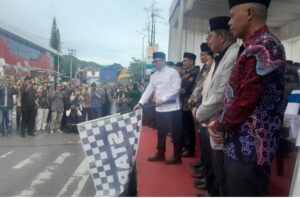 Walikota Bukittinggi Secara Resmi Lepas Pawai Ta’aruf MTQ XLI Tingkat Propinsi Sumatera Barat di Bukittinggi 
