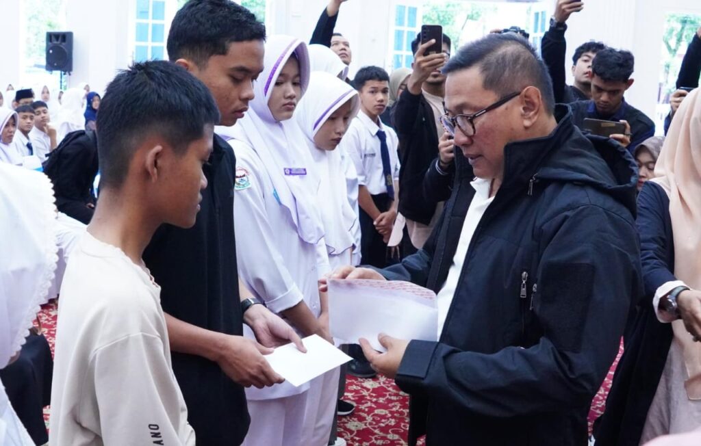 Pemko Bukittinggi Peduli, Santuni 262 Pelajar Terdampak Bencana Galodo Sumatra
