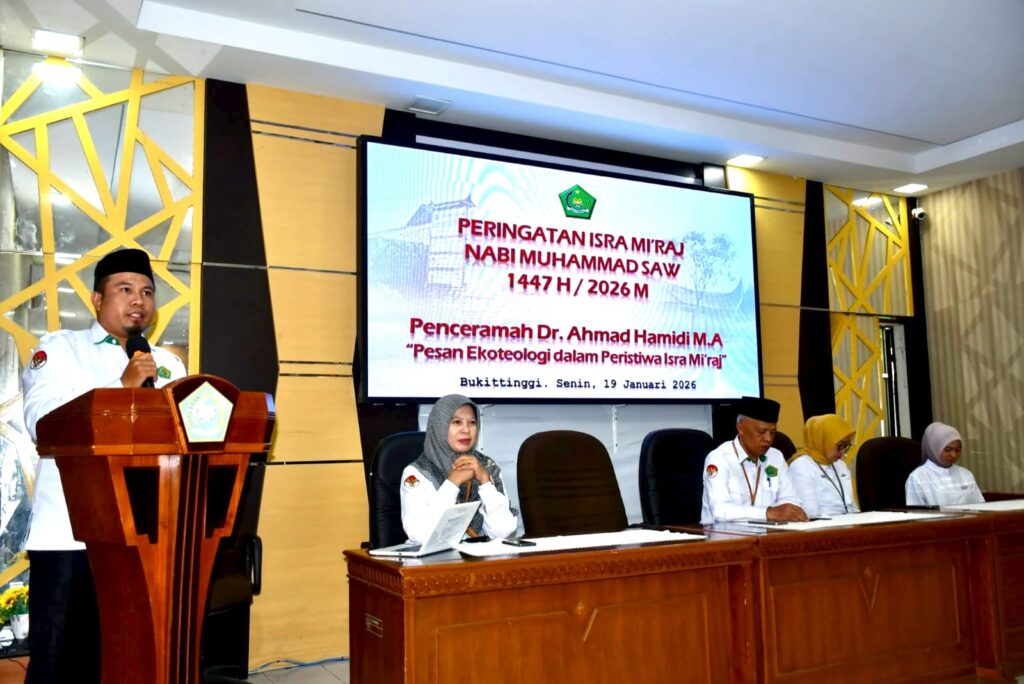 Gelar Peringatan Isra’ Mi’raj, Kemenag Bukittinggi Serukan Pesan Ekoteologi dan Pelestarian Alam