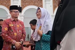 Program Bhakti Sosial World Sight Day 2025, Pelajar Bukittinggi Terima 1000 Kaca Mata Gratis