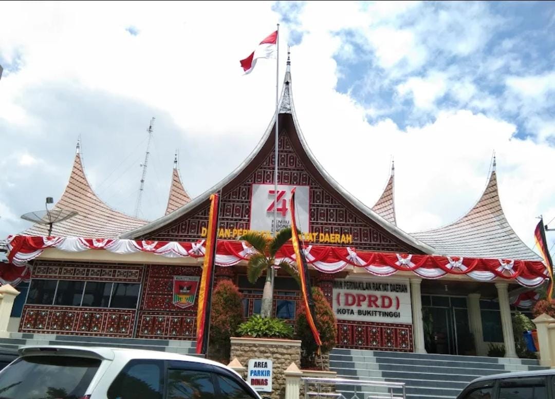Usai Berbuka, Diduga Oknum Anggota DPRD Bukittinggi Pukul Sopir Rombongan di Hotel Muaro Bungo