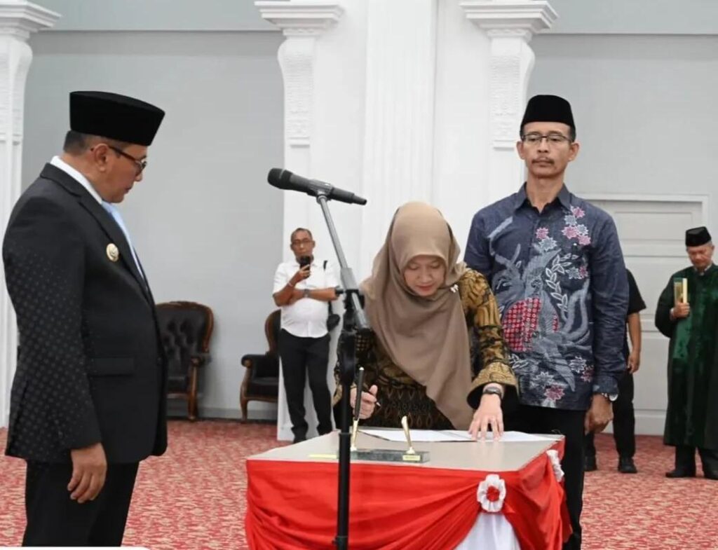 Wako Ramlan Mutasi dan Rotasi 52 Pejabat di Lingkungan Pemerintah Kota Bukittinggi
