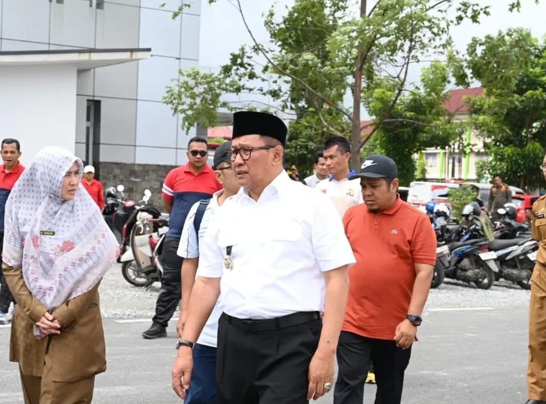 Pemko Bukittinggi Goro Bersama Bersihkan Kawasan RSUD, Siapkan Peningkatan Layanan Kesehatan