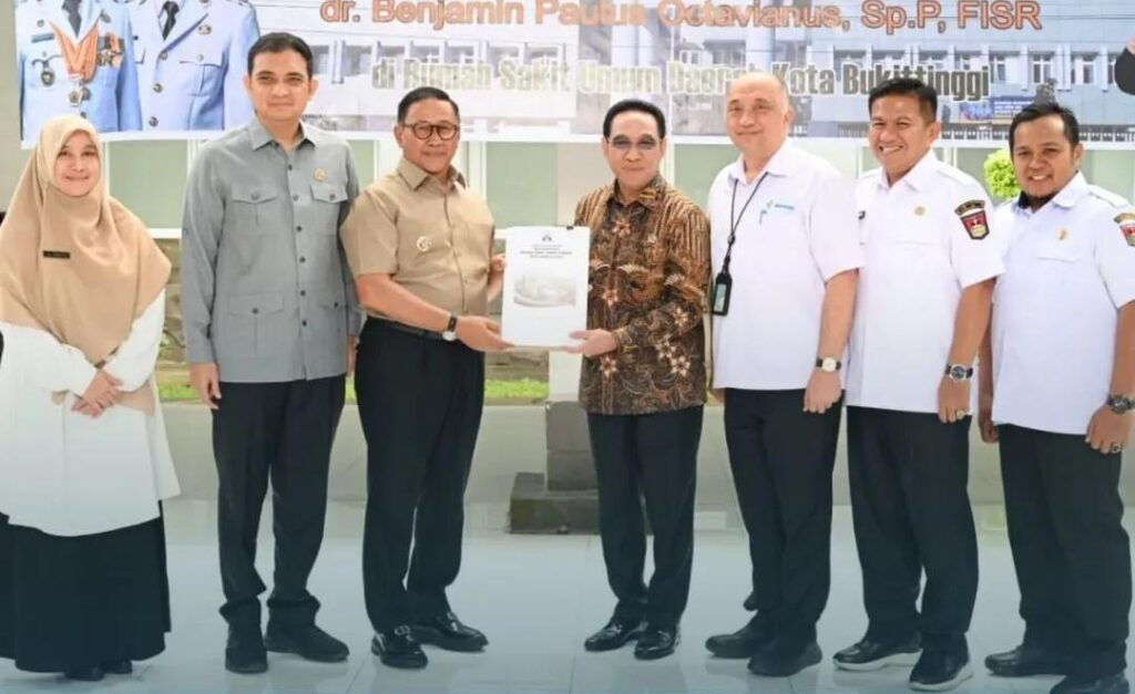 Wamenkes Kunjungi RSUD Bukittinggi, Wako Ramlan Sodorkan Proposal Penunjang Kesehatan