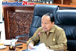 Ketua DPRD Bukittinggi Pimpin Rapat Gabungan Komisi, Bahas Laporan Reses dan RKUA-PPAS 2027