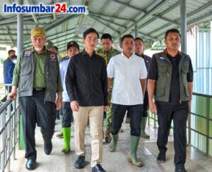 Didampingi Gubernur dan Wagub, Wapres Gibran Jenguk Korban Banjir Bandang di RSUD Arosuka