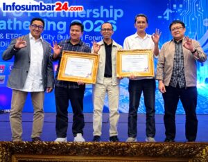 Capaian PAD Semester I 2026: Bukittinggi Terbaik I Retribusi, Terbaik II Pajak