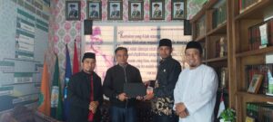 ADI Aqabah Bukittinggi Hibahkan Notebook untuk Dukung Administrasi Partai Masyumi